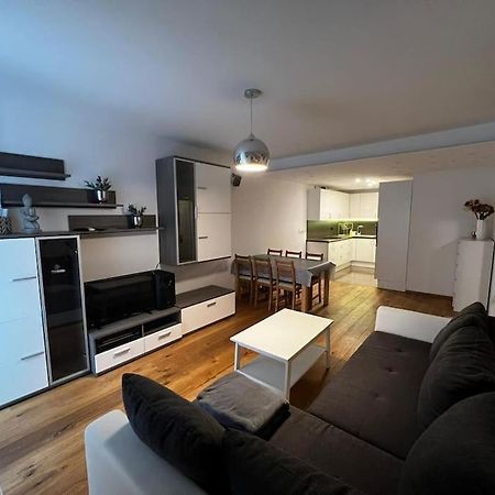 Porec, Tolle 3 Zi-Whg, Sehr Zentral, Top Zustand! Mit Internet Und W-Lan! Buitenkant foto